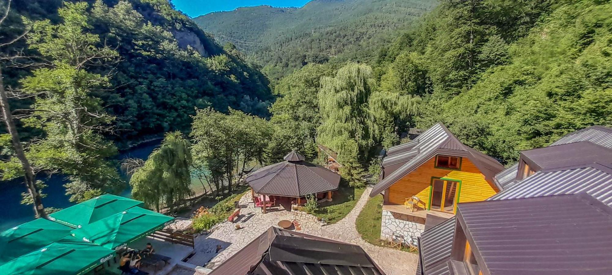 Rafting Camp Encijan Hotel Foca Exterior foto