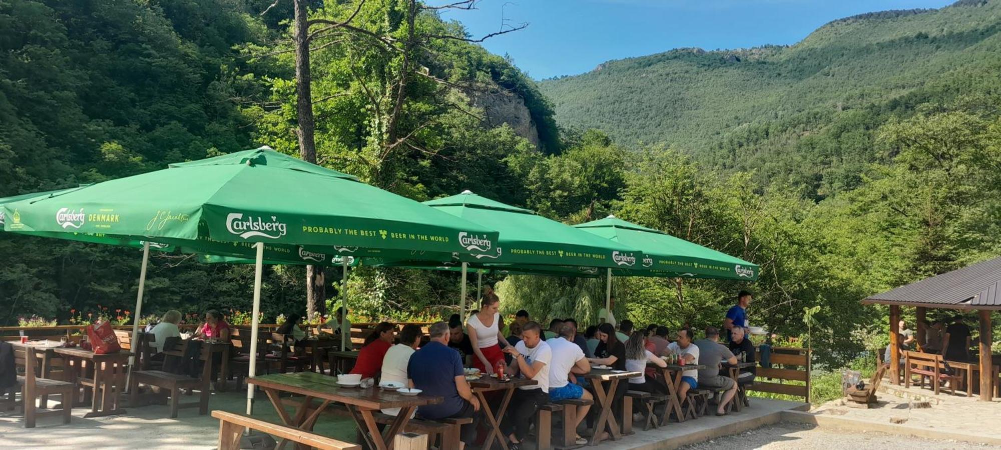Rafting Camp Encijan Hotel Foca Exterior foto